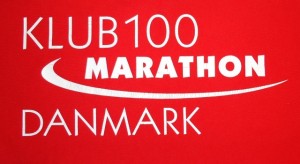 klub 100 marathon.logo