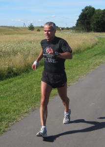 Arrangør Leif Skinnerup løber selv alle Skinnermaraton