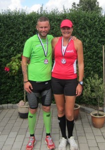 Fødselar Ulrik Pihl fejrede sin fødselsdag med et marathon :-) Her med Annette Fredskov efter 42,2 km.