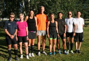 Klar til start. Ulrik Bruun, Lene Bruun, Annette Fredskov, Jerk W. Langer, Henriette Lisse, Hans Jørgensen, Carsten Dahl, Carsten Jensen