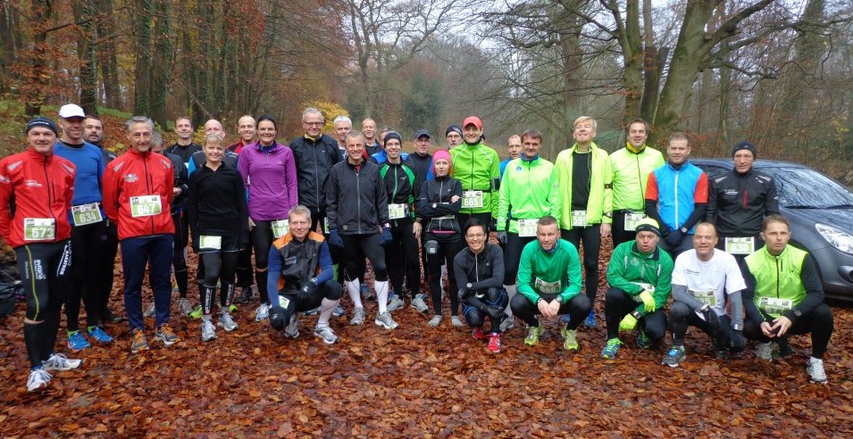 Vi var mange til start i dag i Fruens Bøge - både til halvmarathon og marathon. Her er marathonløberne. Foto: Ole Cramer