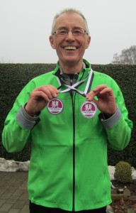 En glad Jörgen Nilsson med sine to medaljer efter at have løbet sin første dublet - stort tillykke :-)